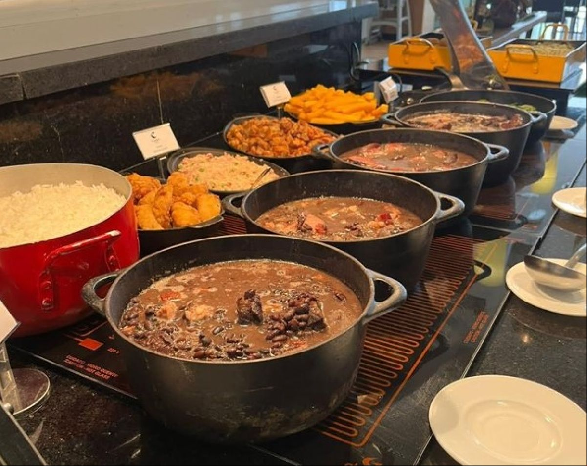Feijoada Junina do Comfort Hotel Santos encerra neste sábado (29)