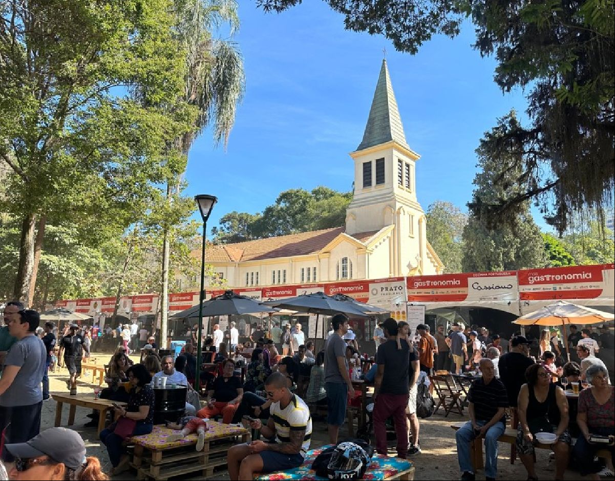 Assaí completa 10 anos em São José e se torna patrocinador master do Mais Gastronomia 2025