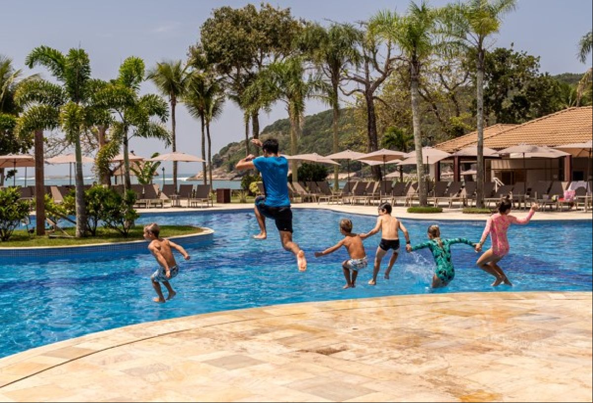 Verão e Diversão: Celebre o mês de fevereiro no Hotel Jequitimar Guarujá Resort & Spa by Accor